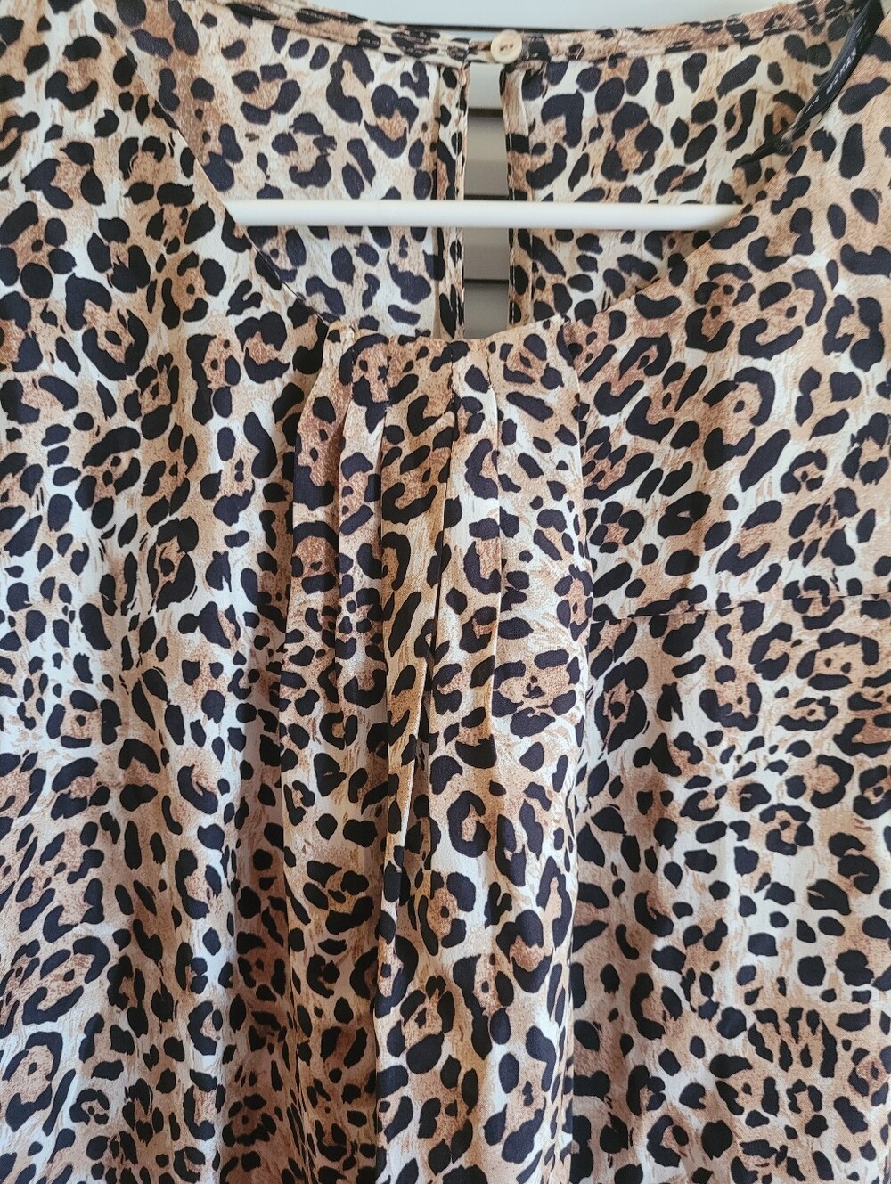 Zara Woman 100% Silk Leopard Print Sleeveless Blouse Size Medium - Picture 3 of 6